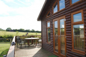 Fairview Farm Log Cabins & Lodges Holiday Accommodation set in 88 acres in Nottingham